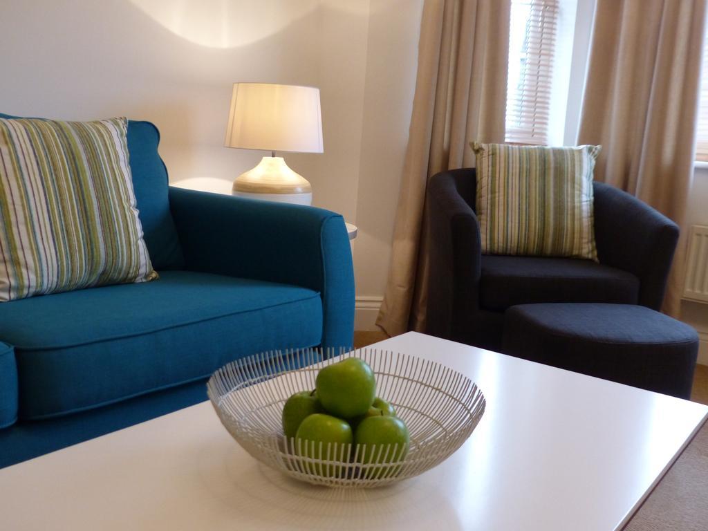 St Raphael House, City Centre Charming Apartments Basingstoke Exteriér fotografie