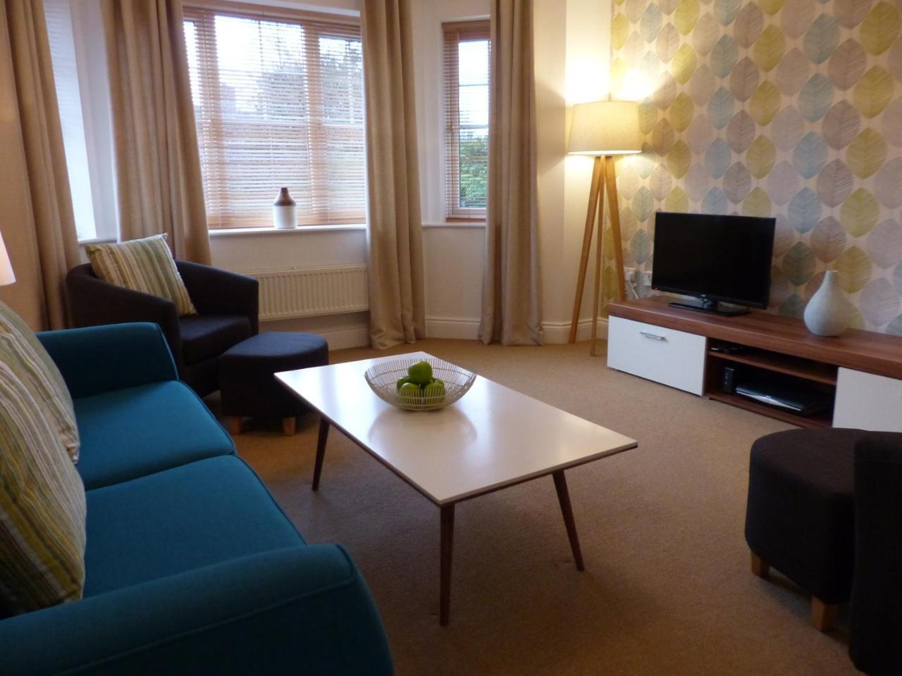 St Raphael House, City Centre Charming Apartments Basingstoke Exteriér fotografie